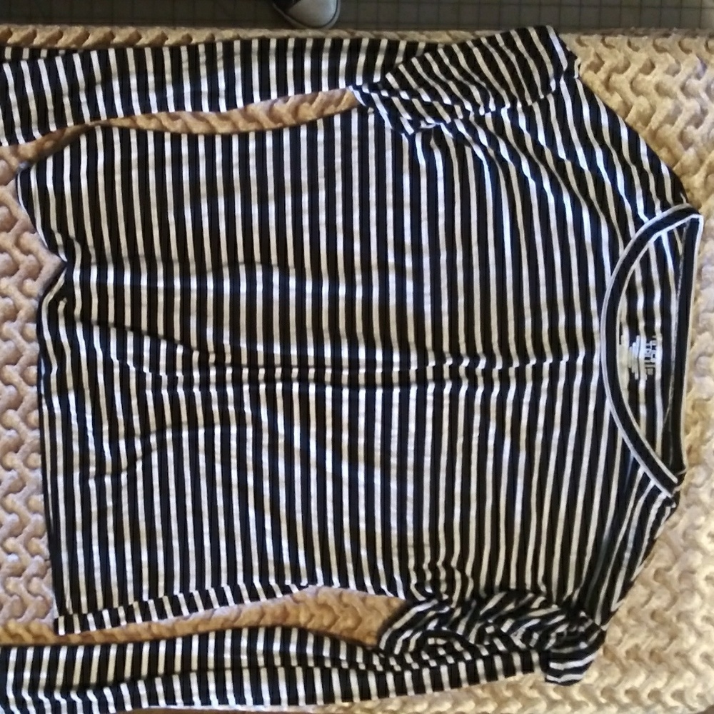 Black & white long sleeve